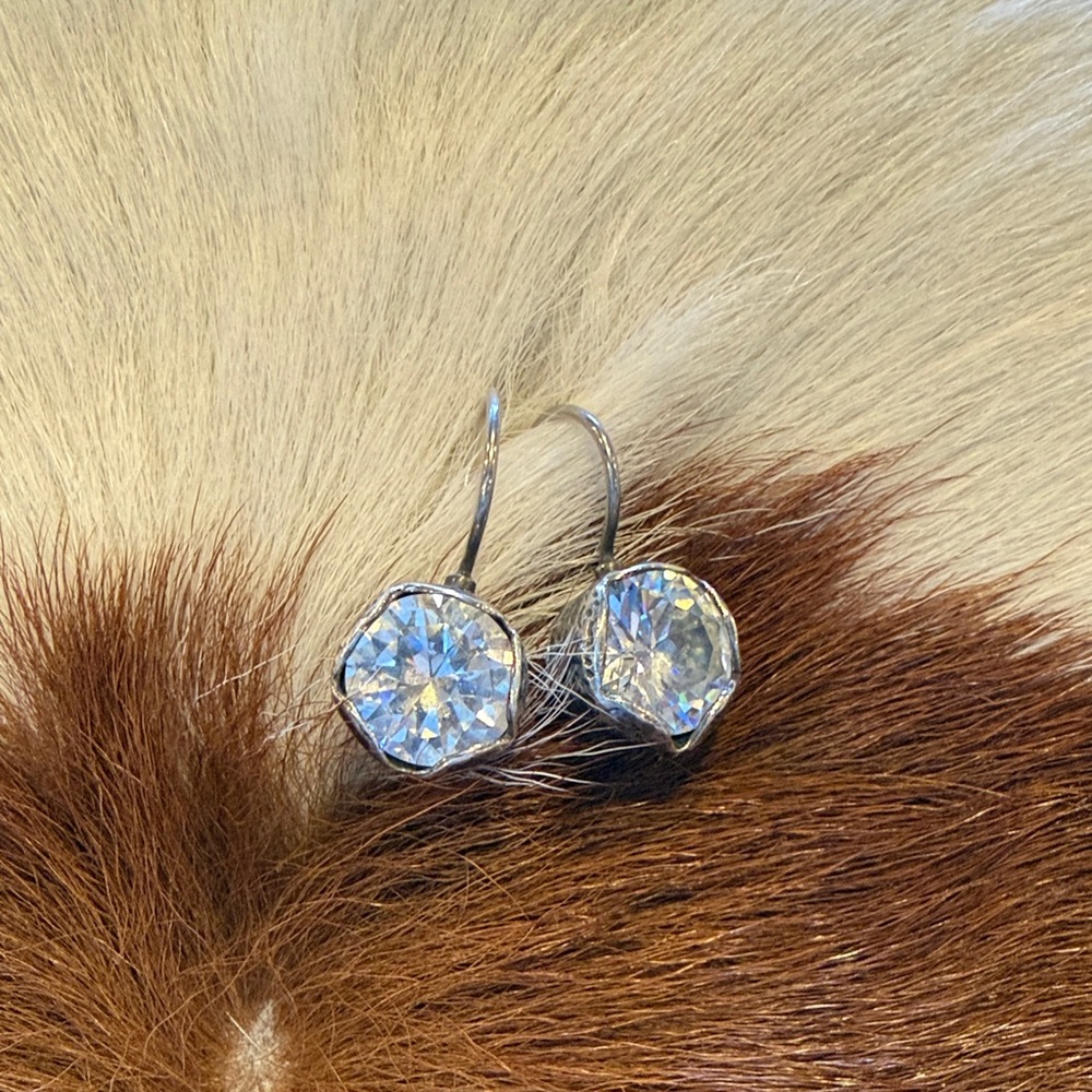 Silpada Queen for a day Silver Crystal Drop Earrings